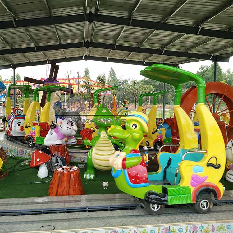 新型兒童游樂(lè)設(shè)備